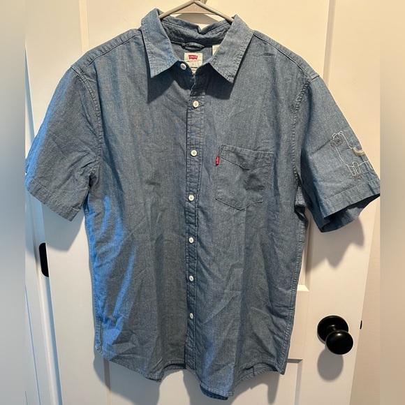 Men’s Levi's One Pocket Chambray Button Shirt Blue Llama Where I'm From Size L - Picture 1 of 8